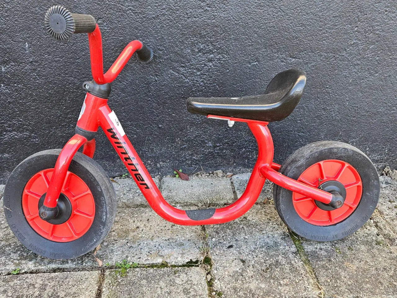 Billede 1 - Løbecykel