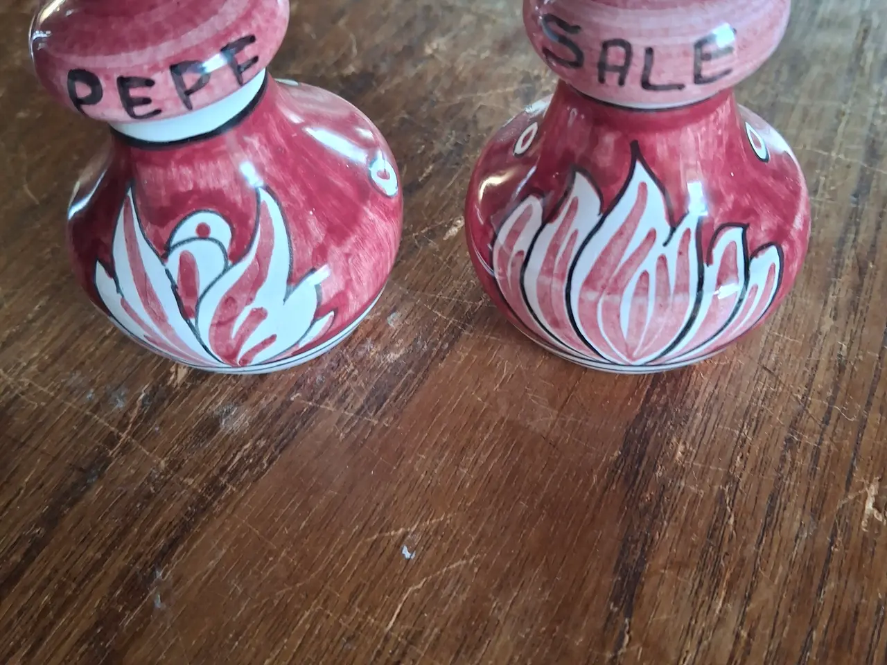 Billede 1 - Smukke håndlavet salt og peber sæt.