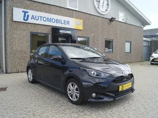 Toyota Yaris 1,5 Hybrid Active e-CVT Van