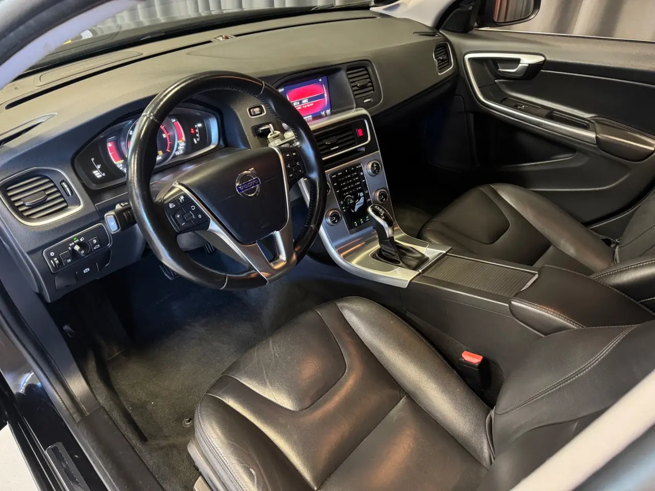 Billede 7 - Volvo V60 2,0 D4 190 Momentum aut.