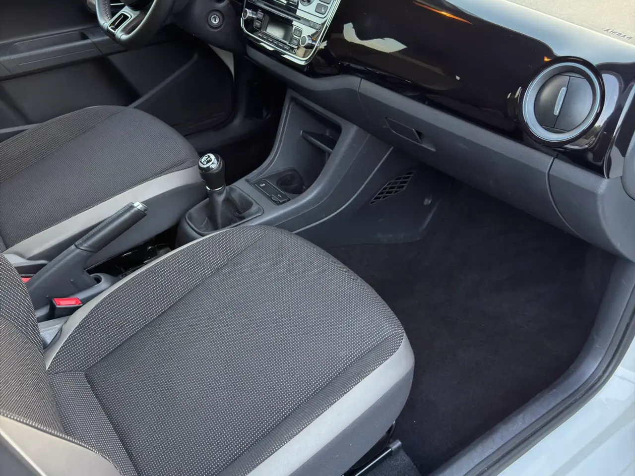 Billede 6 - VW up lav km 75 hk