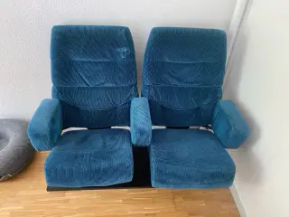 Vintage biografstole i petroleumsblå 🎬