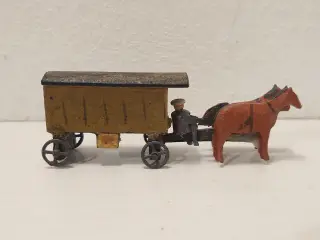 Erzgebirge: Vogn med heste og kusk.Ca 1920