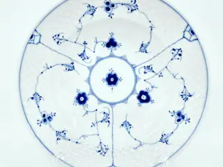 B & G Musselmalet Dyb Tallerken nr. 1006. sortering 1 Hotelporcelæn