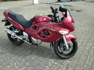 Suzuki GSX 750 F