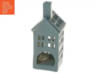 Porcelænshus til lys fra Kj Collection (str. 18x7x7 cm)