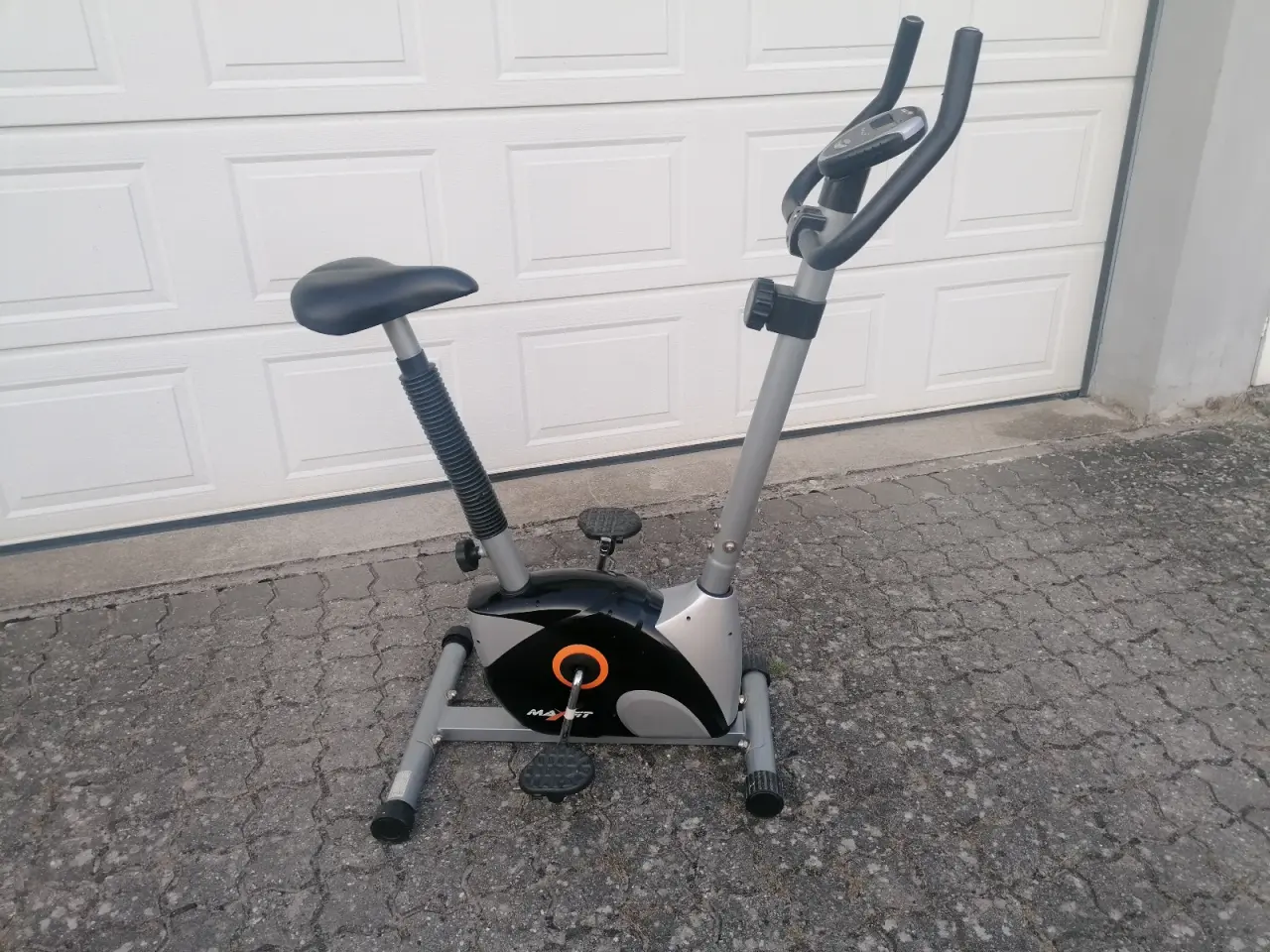 Billede 1 - Velholdt MaxFit Motionscykel