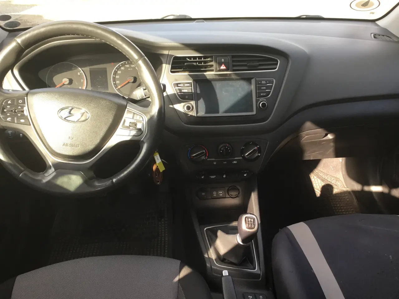 Billede 7 - Hyundai i 20 1.2 1.ejer træk alufælge aircon mm 