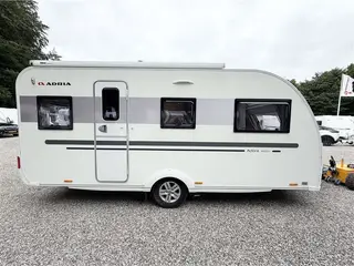 2017 - Adria Adora 482 LU Enkeltsenge-Lamel-Gulvtemp.-Mover-Markise