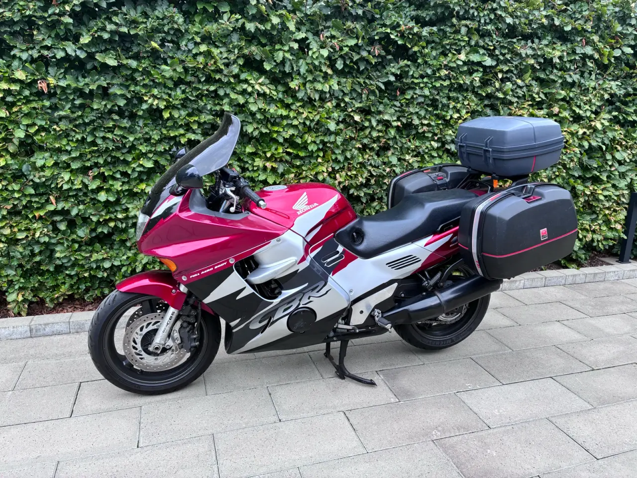 Billede 10 - Velholdt Honda Cbr 1000f 