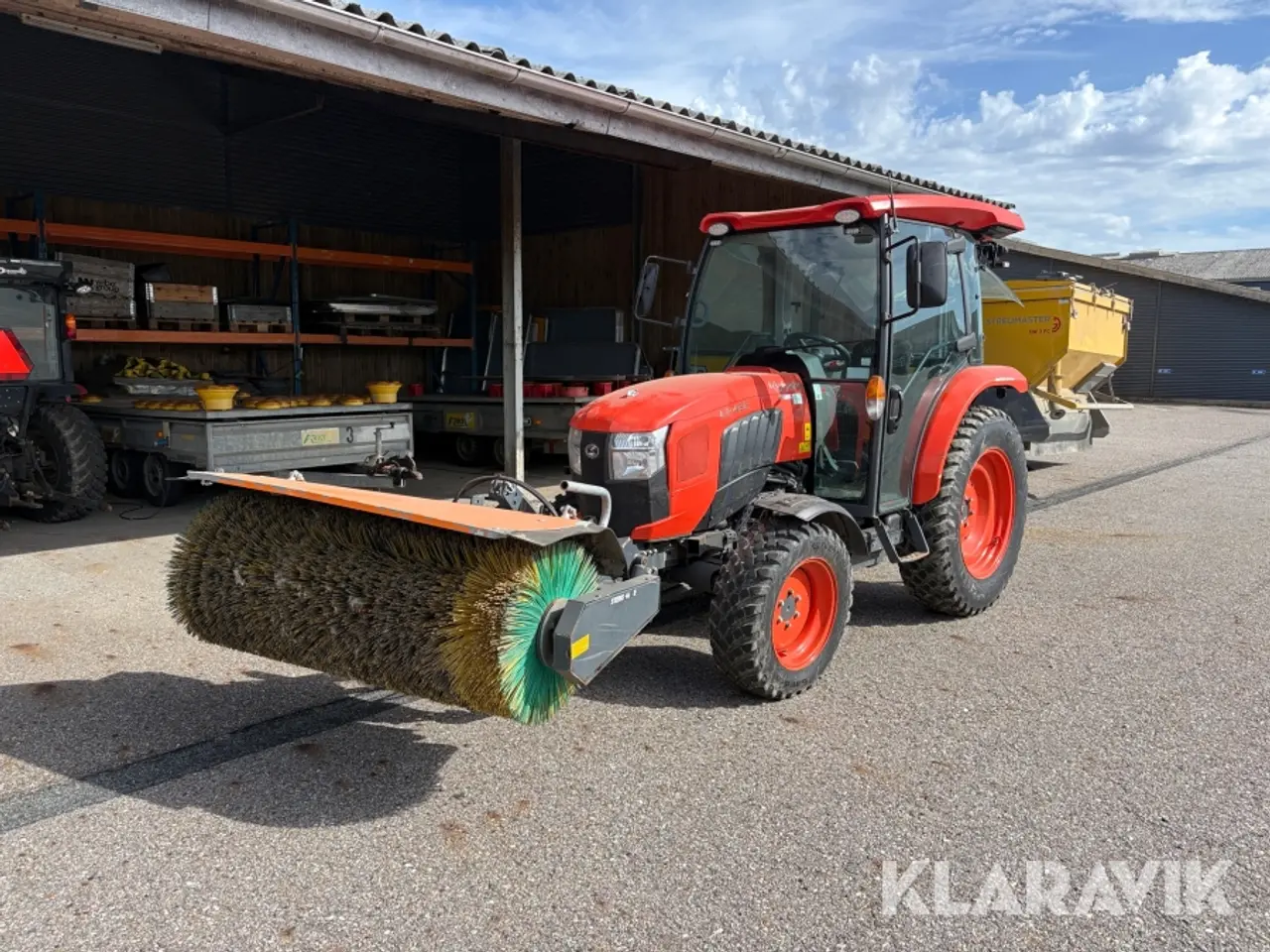 Billede 1 - Traktor Kubota L2-452