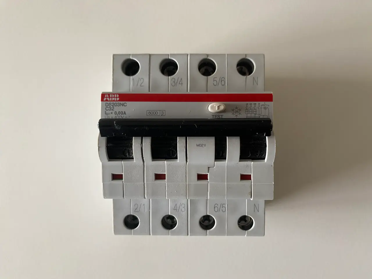 Billede 1 - Kombiafbryder HPFI, C32A, 30mA,