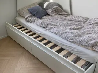 Ikea seng med udtræk - Model Flekke