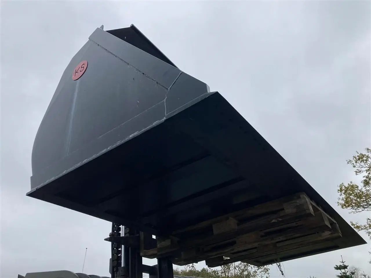 Billede 4 - Kirk Volvo kobling Stor Læsseskovl på 3000 cm og indhold på 3100 liter