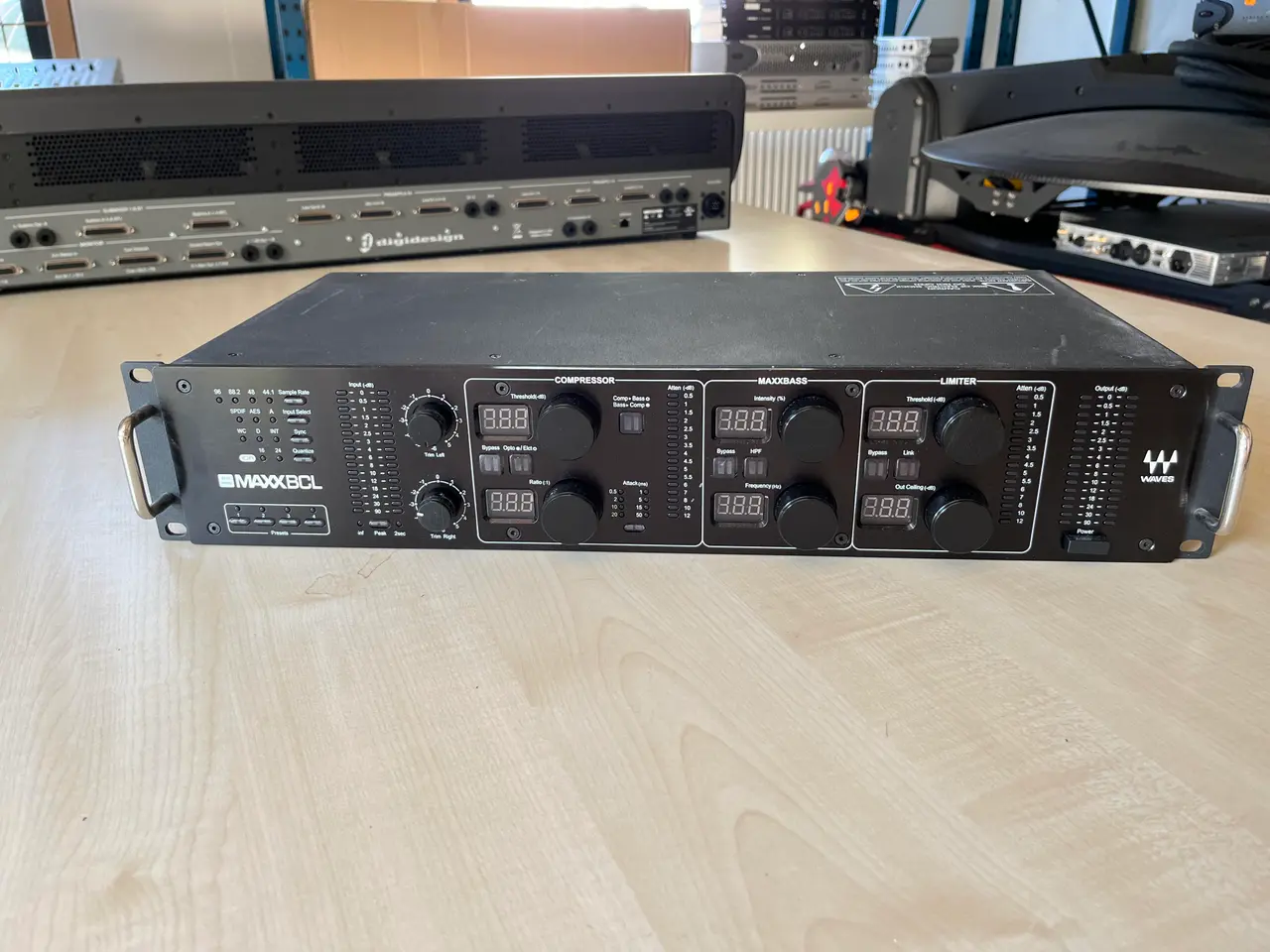 Billede 2 - Waves MaxxBCL