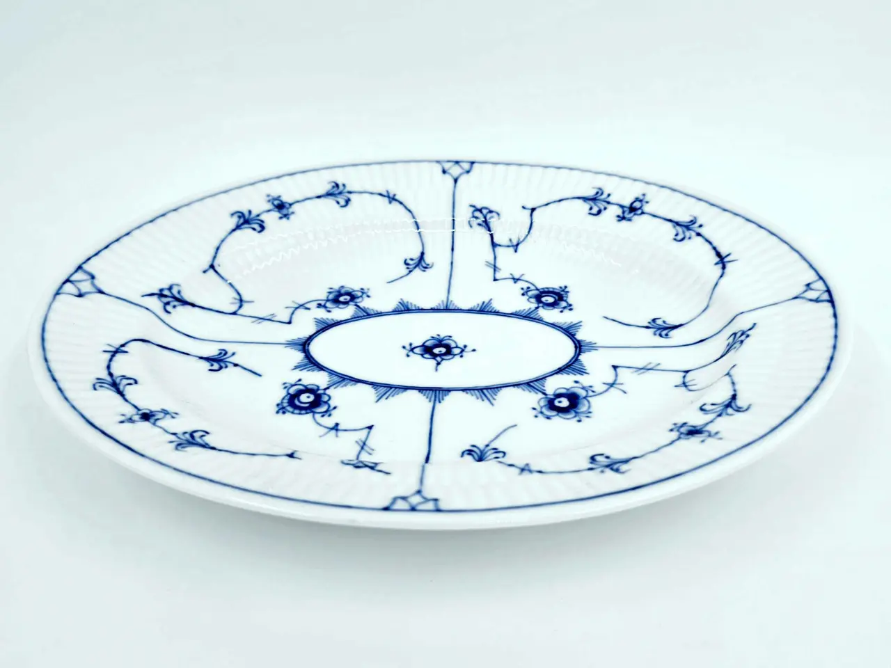 Billede 9 - Musselmalet Oval Fad 1 sortering Porcelæn