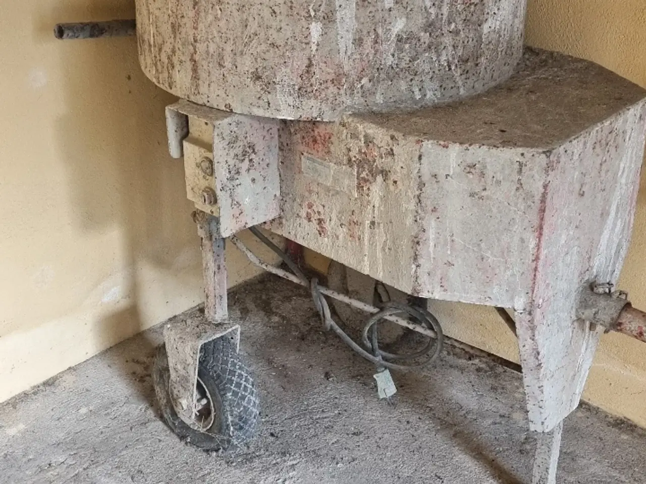 Billede 1 - Tvangsblander 110 ltr.