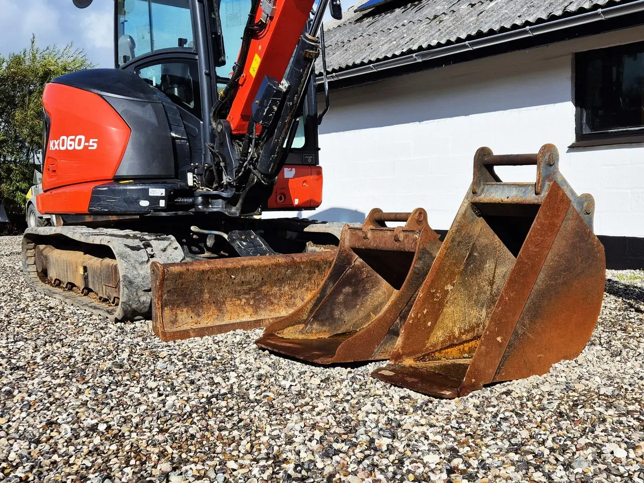 Billede 10 - Kubota KX060-5 / Rotortilt og centralsmøring / Komplet skovlpakke