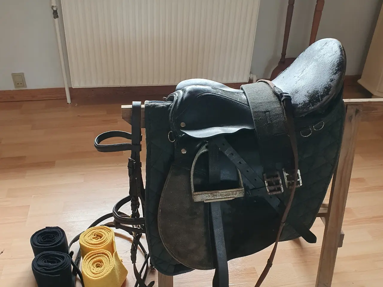 Billede 1 - Pony Saddel med tilbehør