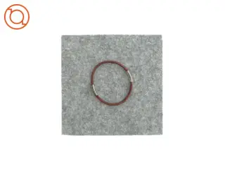 Armbånd i læder -  cirka 7cm i diameter