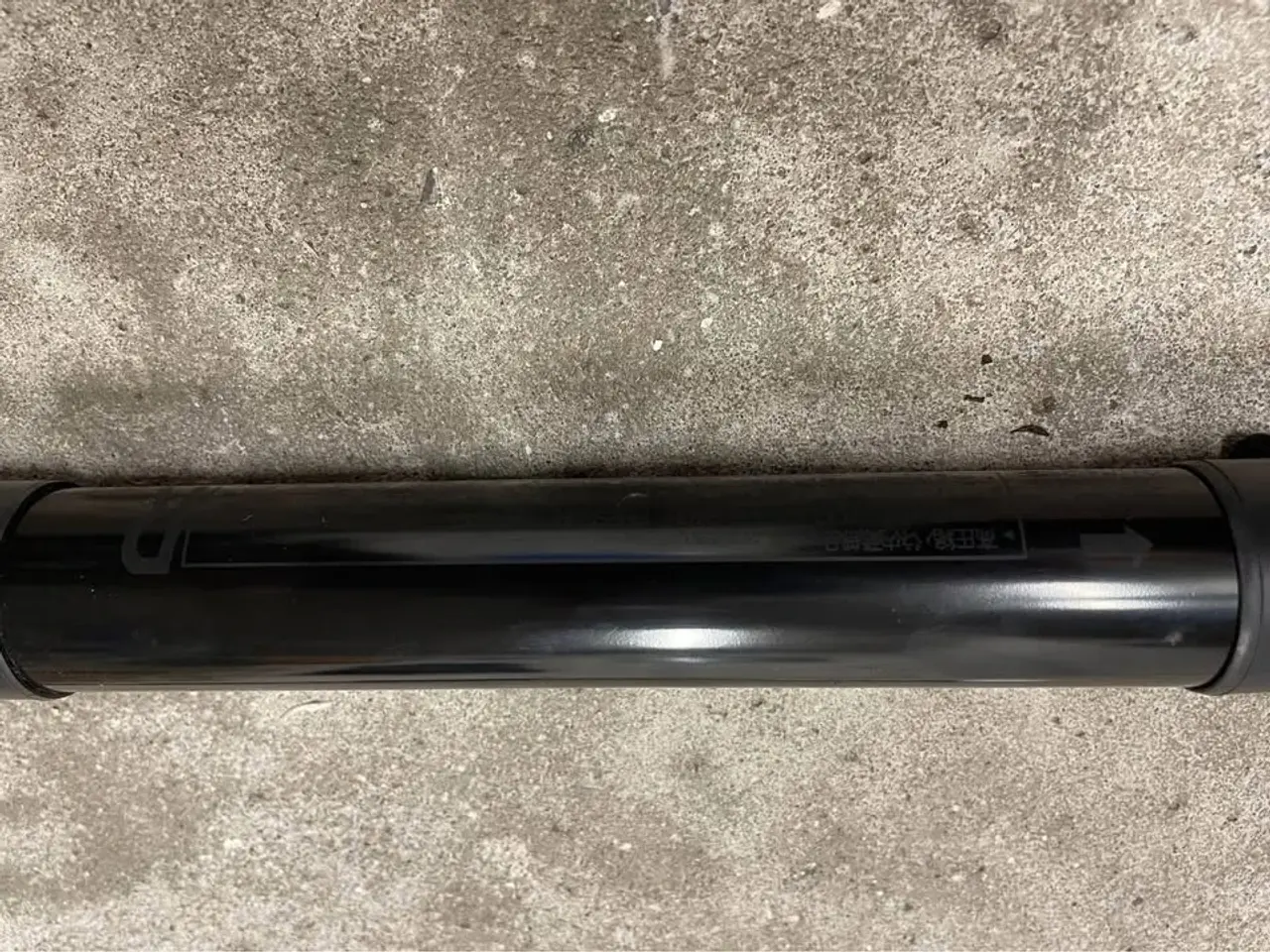 Billede 2 - Rav4 original el bagklap cylinder
