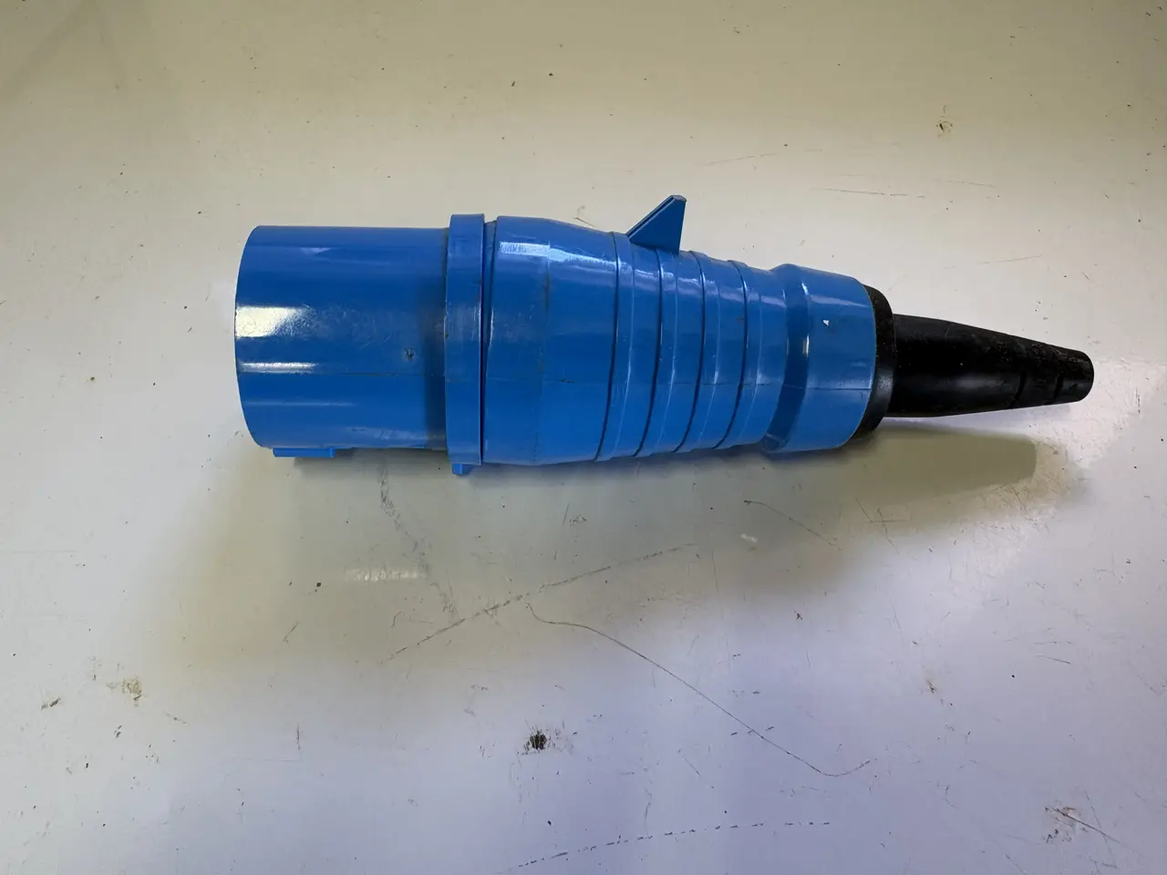 Billede 3 - CEE Stik 220 volt 16 Amp.