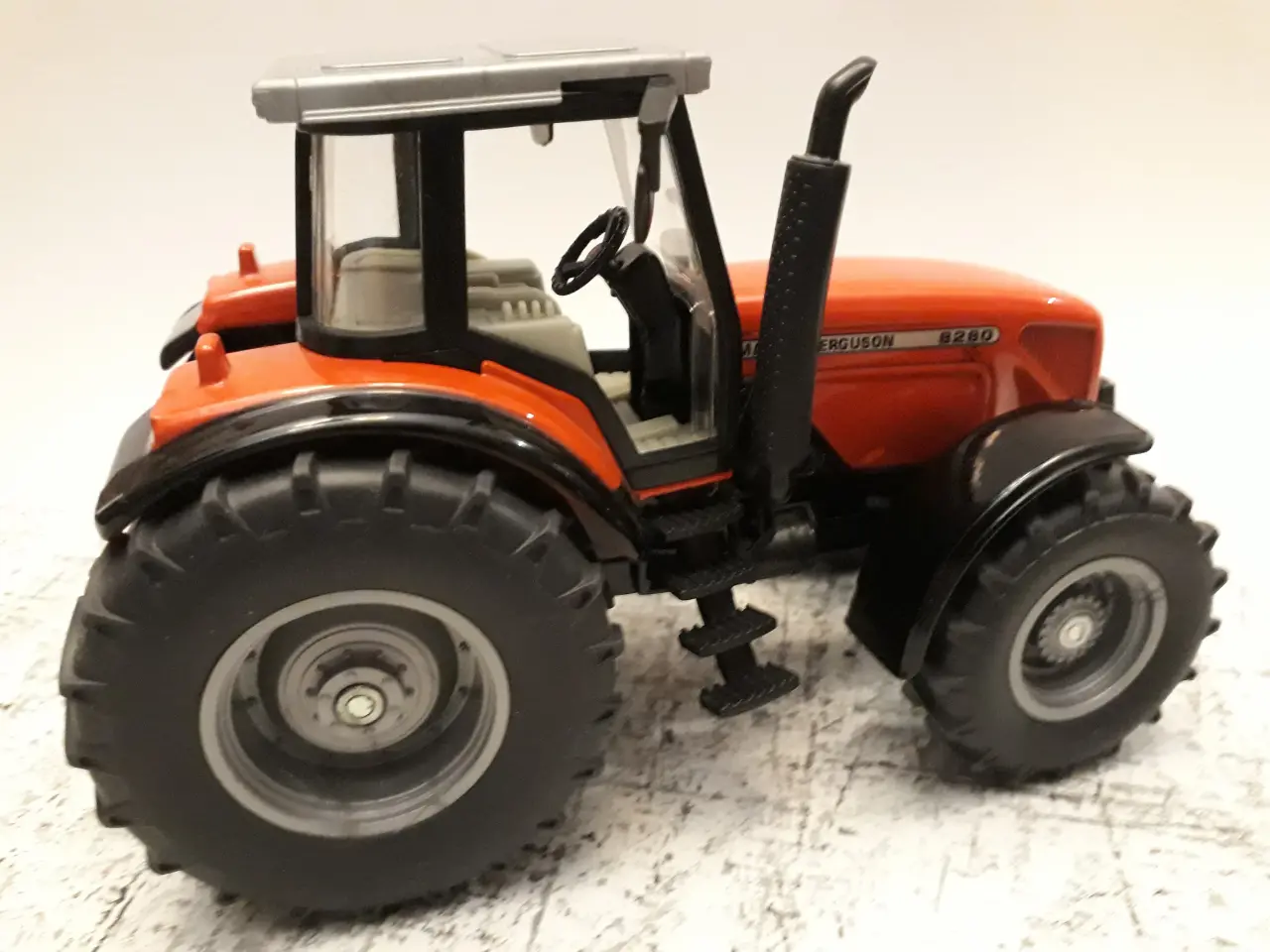 Billede 4 - Siku Massey Ferguson 8280