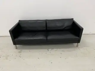 Mogens Hansen MH276 3 Pers.Sofa med sort læder.