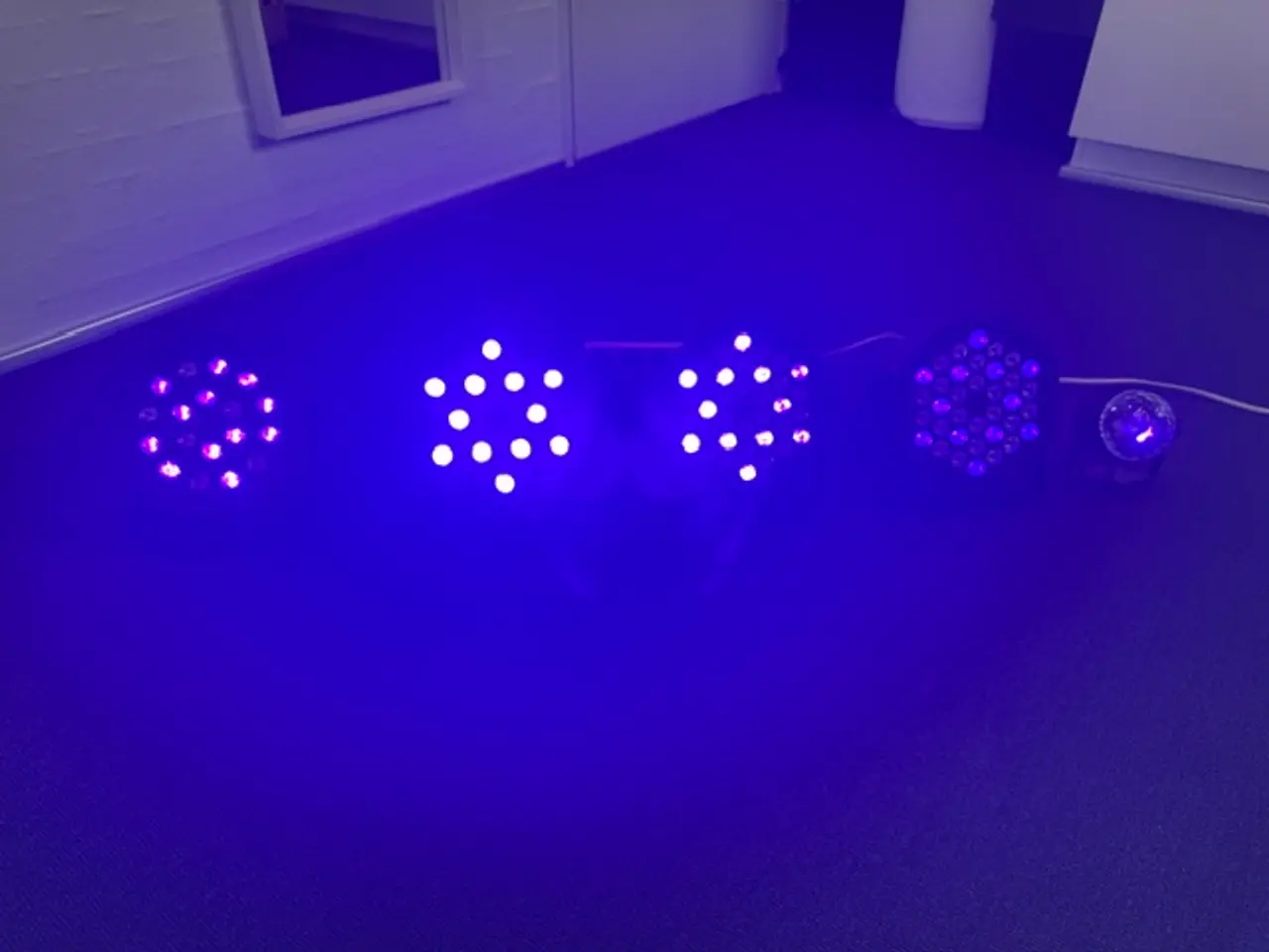 Billede 6 - LED scene lys til UV fest eller Raveparty