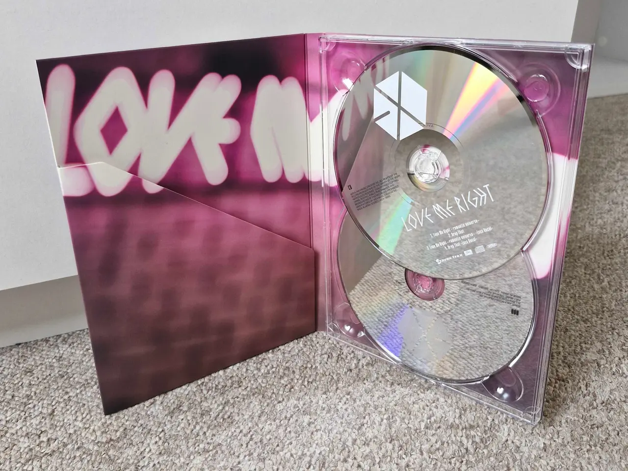 Billede 4 - EXO - Love Me Right: Romantic Universe, Fotokort