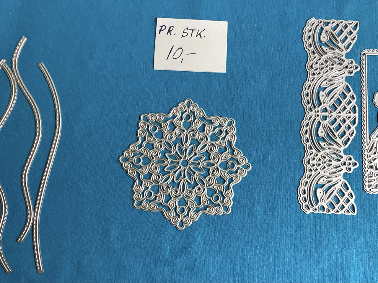 Billede 15 - Scrapbook dies, forskellige sæt, punch mm. Fra
