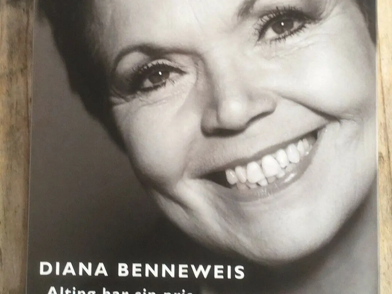 Billede 1 - Alting har sin pris, Diana Benneweis