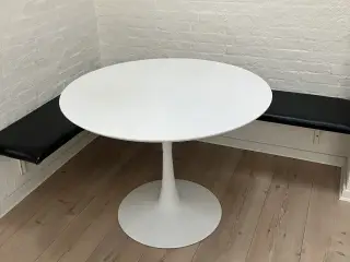 Bord og bænk