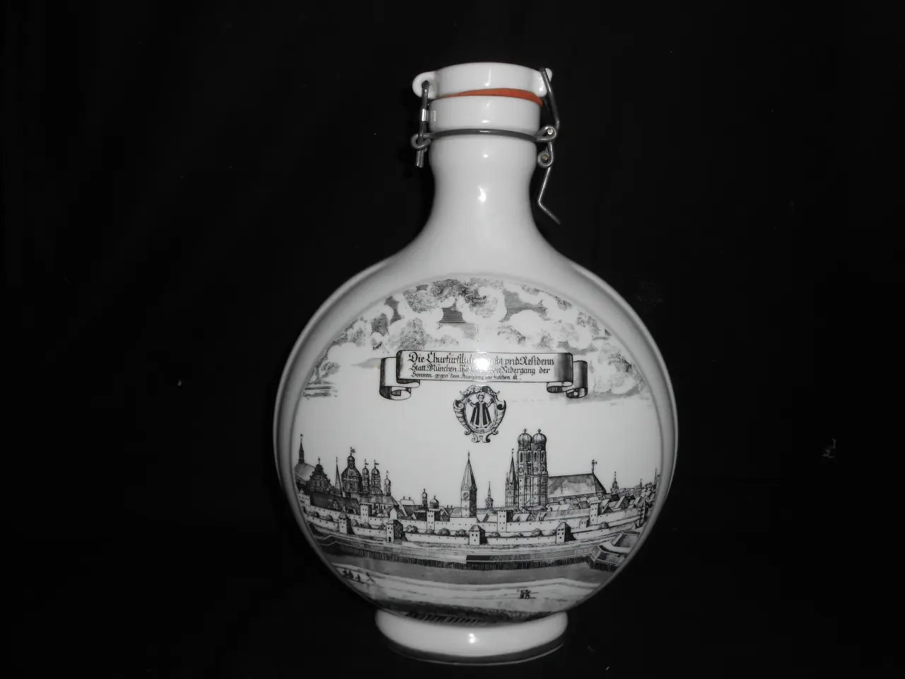 Billede 1 - Stor Porcelæn kande motiv af München 31 cm høj