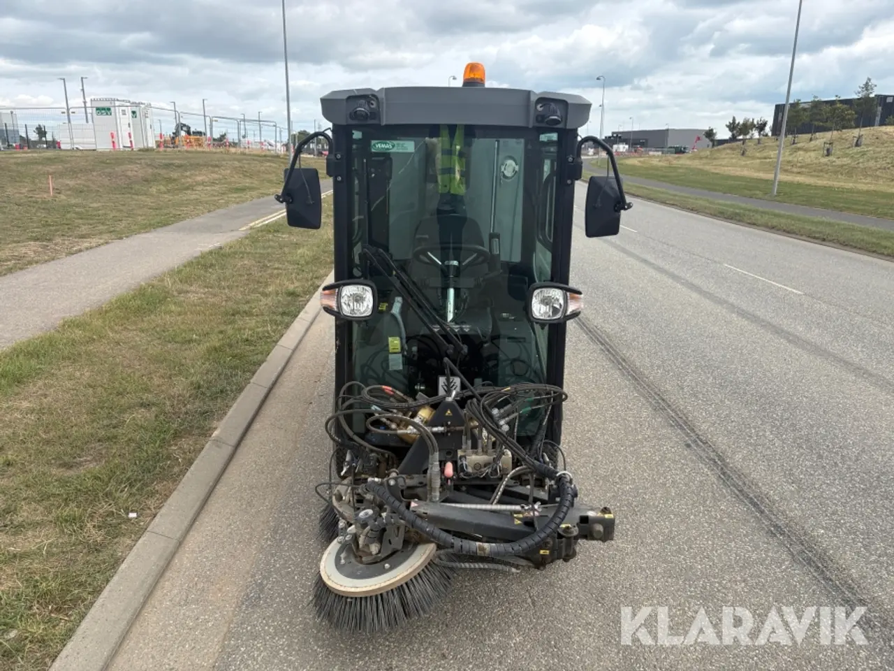 Billede 8 - Redskabsbærer Kärcher MIC 42