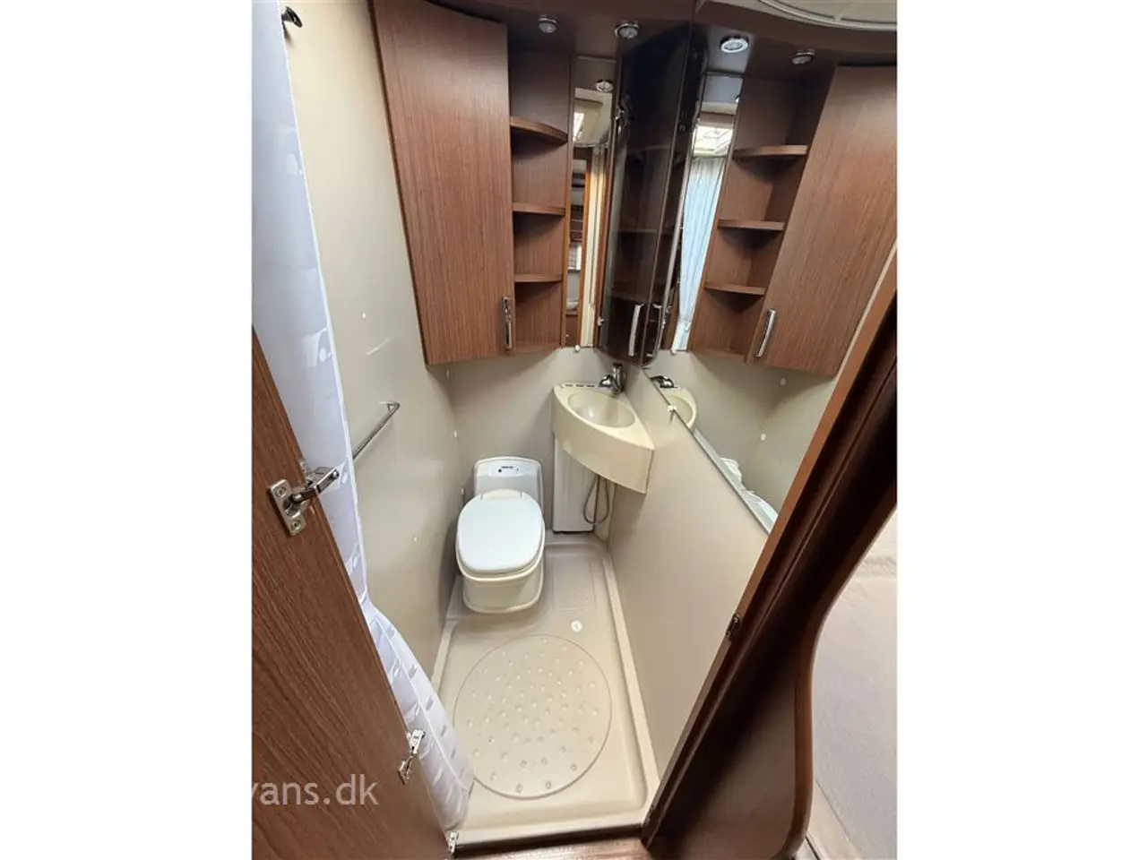 Billede 17 - 2010 - Adria Alpina 743 UK