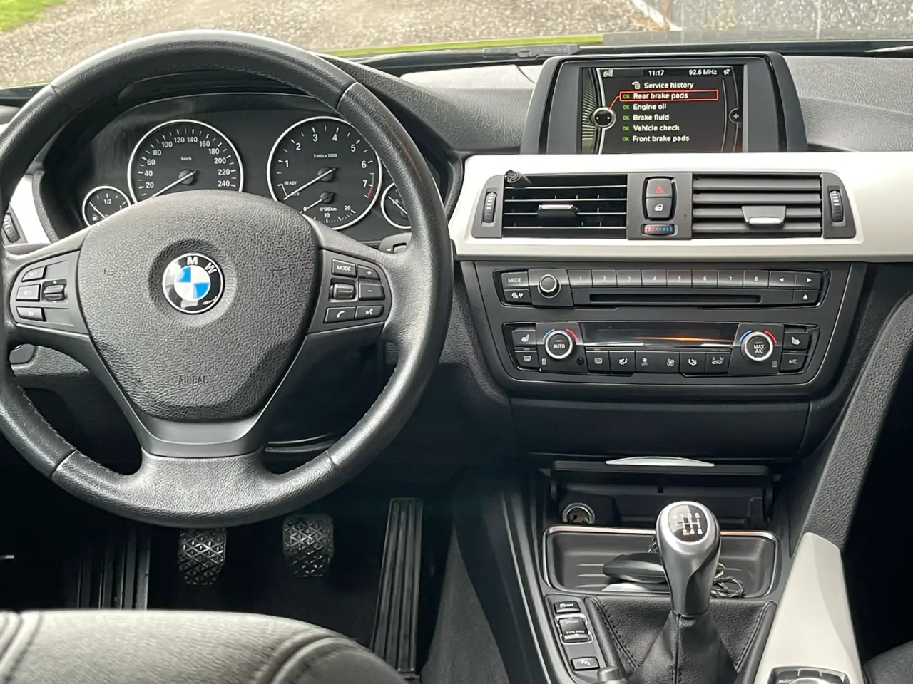 Billede 10 - BMW 3-SERIE – EKSTRAORDINÆRT VELHOLDT, NYSYNET OG 