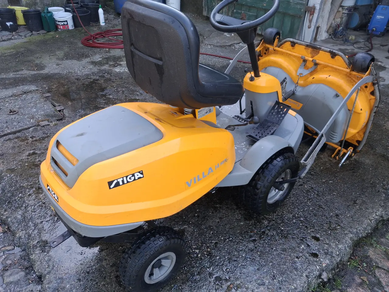 Billede 1 - Plæneklipper Stiga HST 14 med 95 cm combi klipper