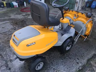 Plæneklipper Stiga HST 14 med 95 cm combi klipper