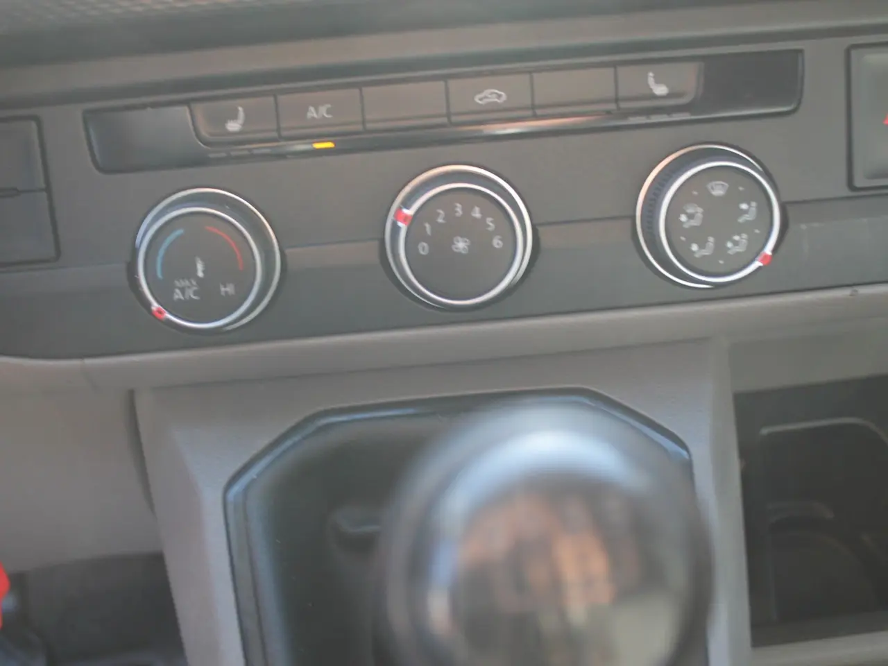 Billede 8 - VW Transporter 2,0 TDi 110 Kassevogn lang