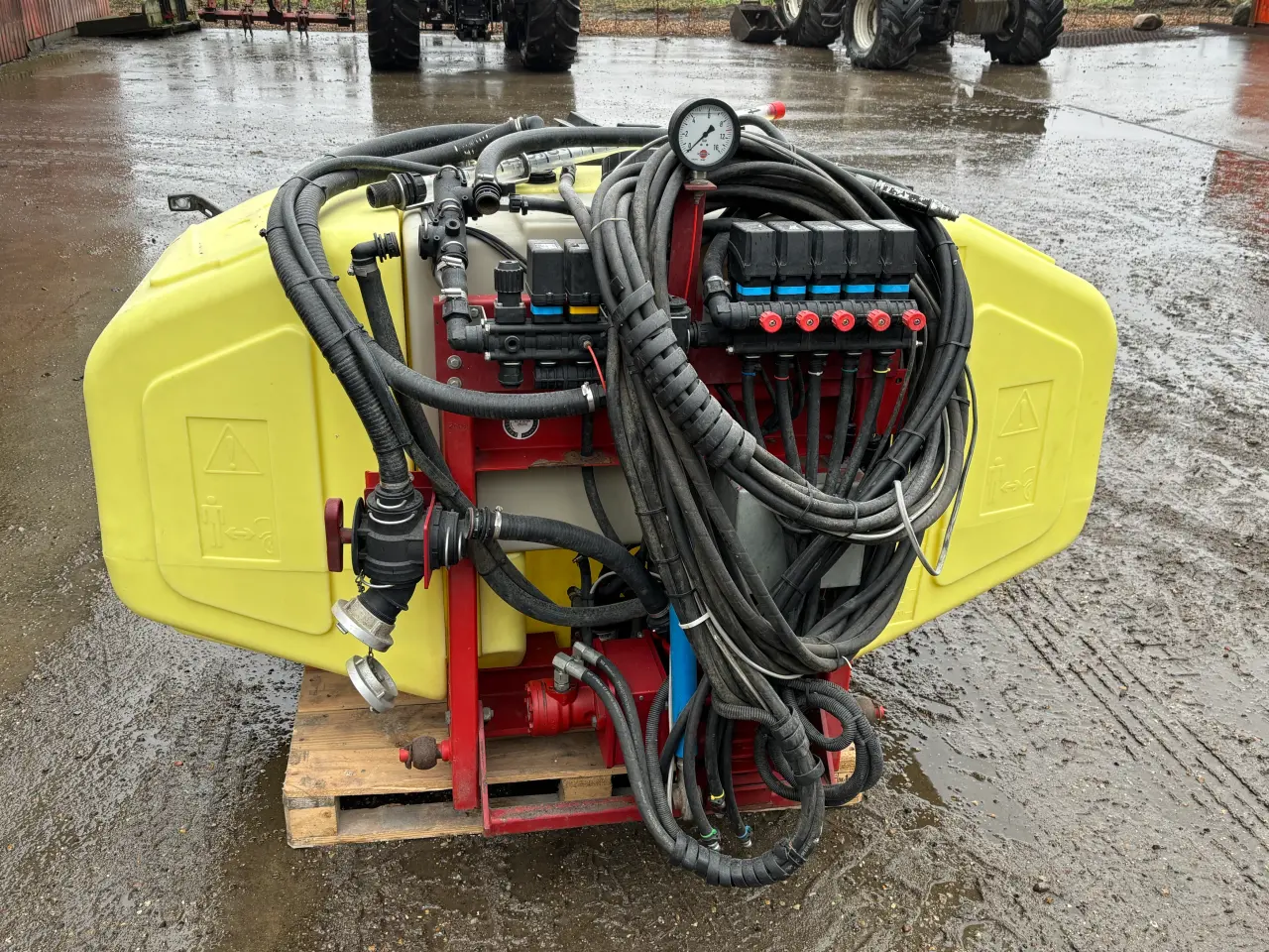 Billede 3 - Hardi 1500 l fronttank – stor pumpe