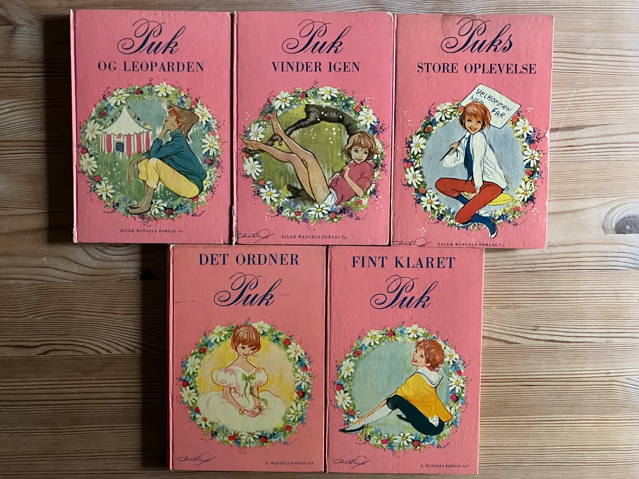 Billede 3 - NEDSAT: 20 gl. Puk bøger, 9 gl. Dot bøger