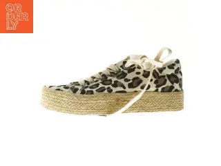 Platform sneakers med leopardprint fra Boltio (str.  38 )
