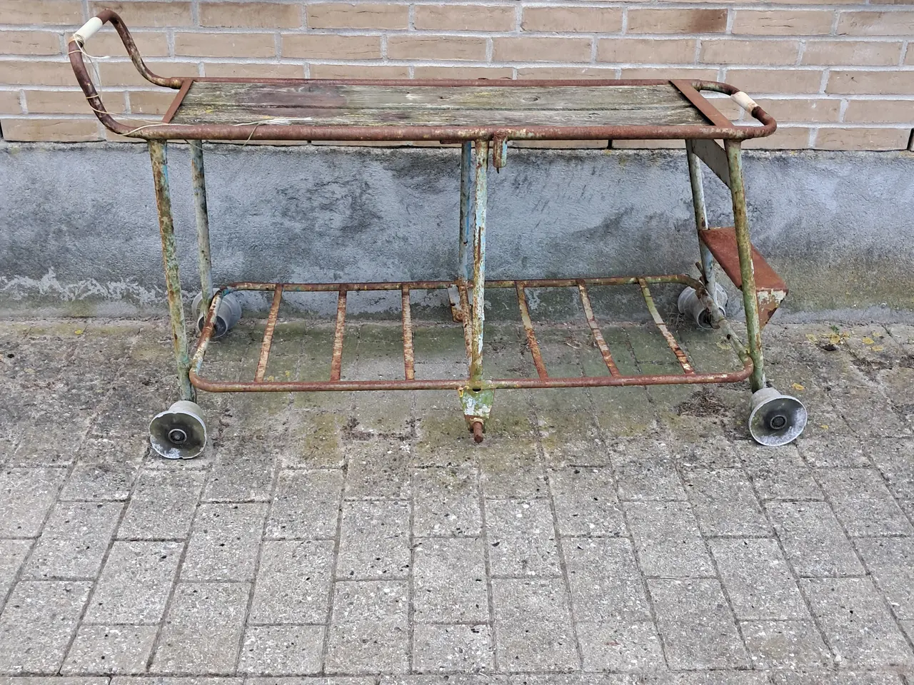 Billede 1 - Plantebord med patina