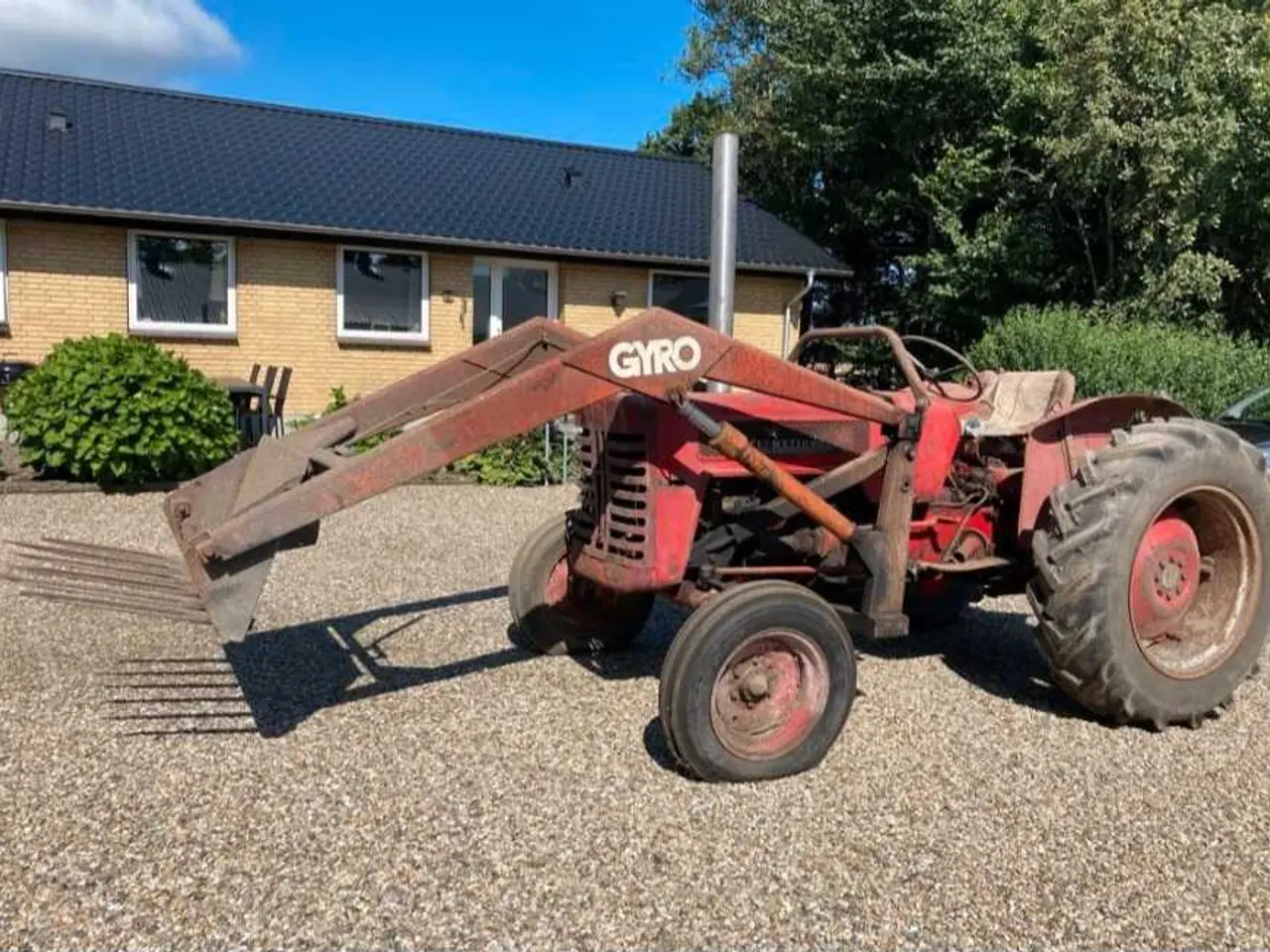 Billede 3 - Traktor IH 275 årgang 1965