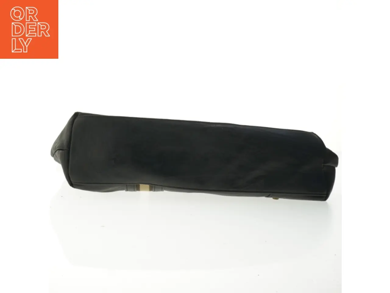 Billede 5 - Stor sort skuldertaske fra The Monte (str. 43x29 cm)
