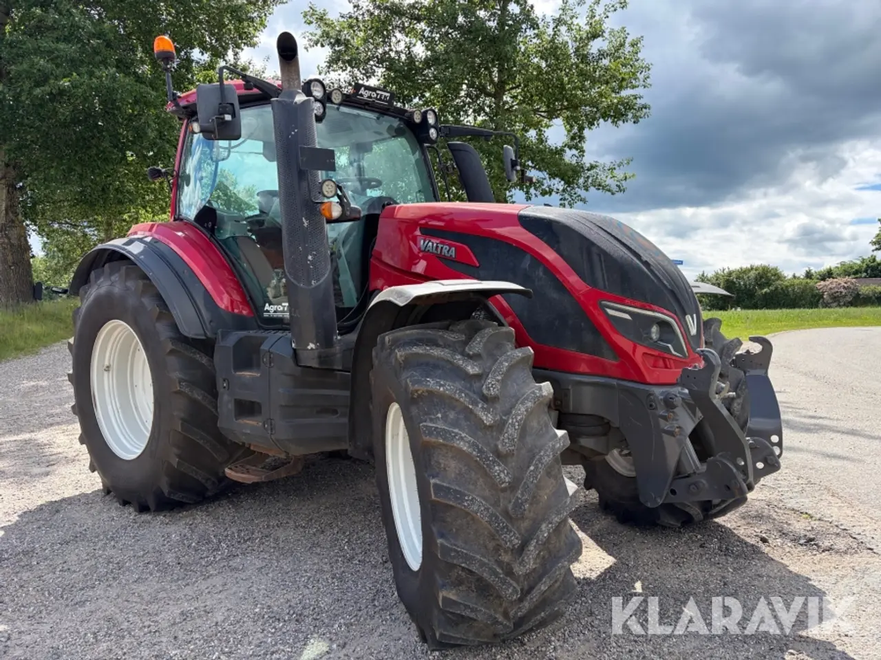 Billede 2 - Traktor Valtra T214 D