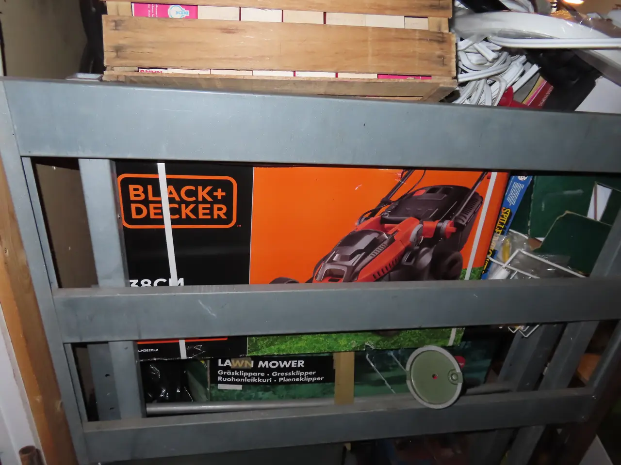 Billede 1 - Plæneklipper BLACK&DECKER LM3820L2