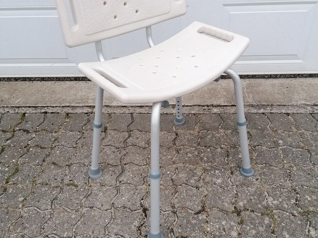 Billede 1 - Badestol , Solid Model med Ryglæn