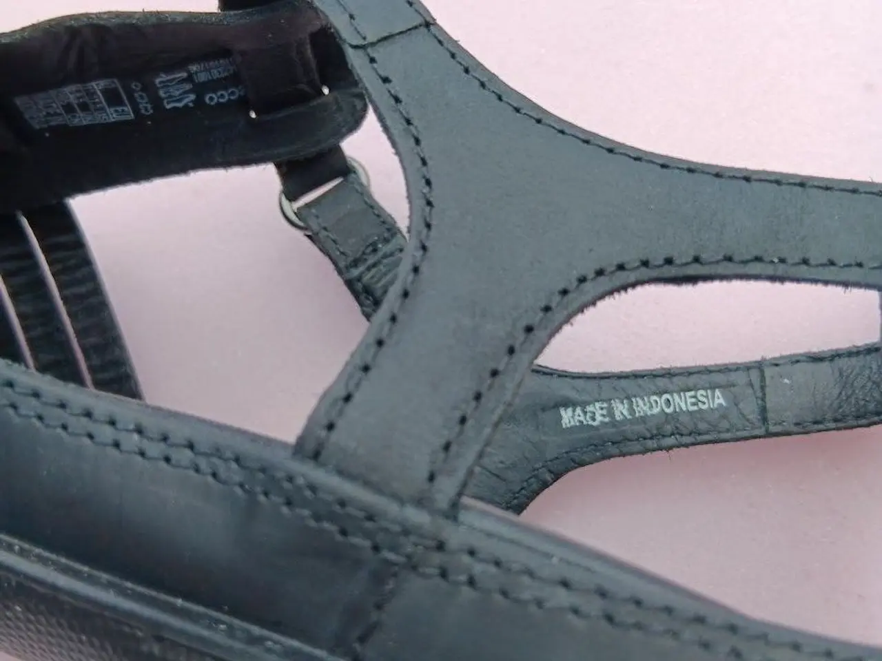 Billede 3 - Eccos nyeste sandal i læder kun købt, aldrig brugt